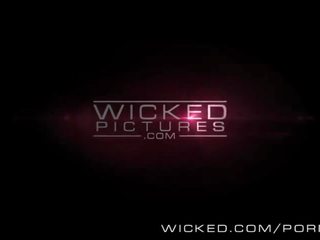Wicked - Smoking superior Lesbian Orgy