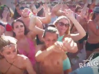 Real niñas gone malo bewitching desnudo barco fiesta booze crucero hd promoción 2015