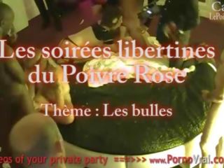 Sledovanie semeno na francúzske súkromné párty! kamera espion en soiree privee.